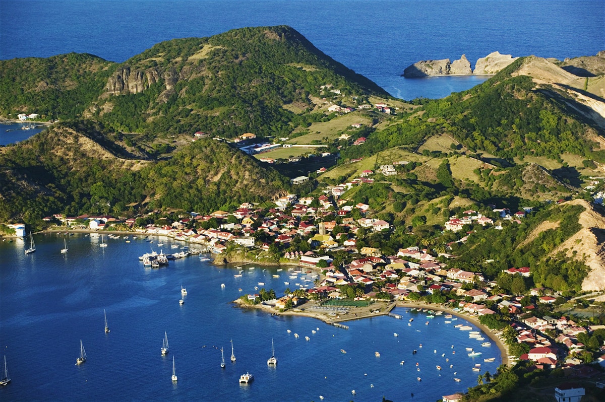 ILES DES SAINTES TERRE-DE-HAUT TERRE DE HAUT CRUCEROS CROISIERES GUADELOUPE CRUCEROS GUADALUPE CARIBE CRUCEROS DE LUJO CARIBE GUADALUPE CRUCEROS